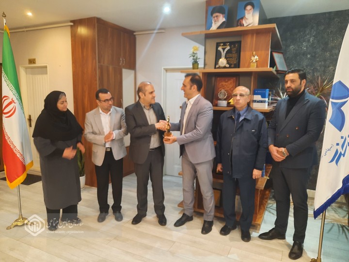 تجلیل از کارفرمای برتر ملی تأمین اجتماعی در گیلان