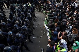 در فرانسه چه خبر است؟