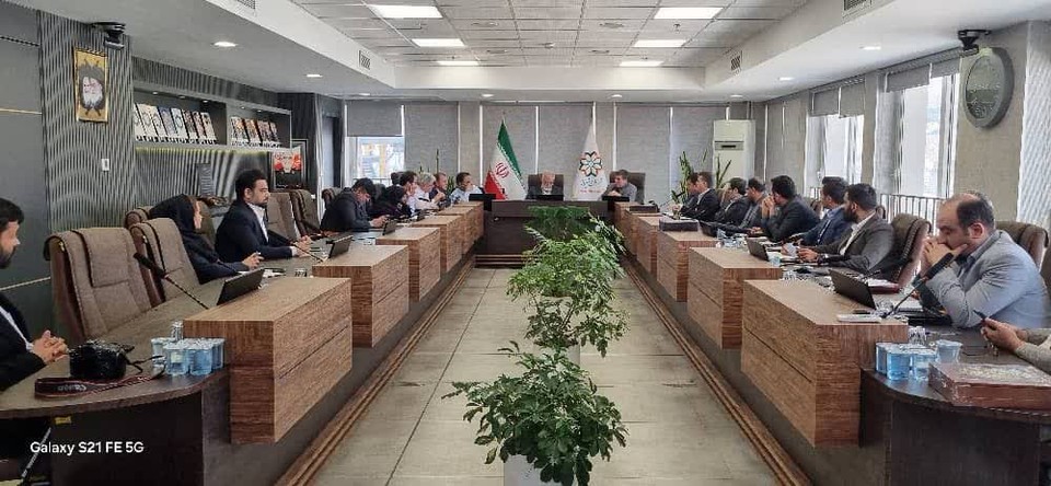 تأکید مدیرکل تأمین اجتماعی فارس بر تسهیل بازنشستگی پاکبانان شیراز
