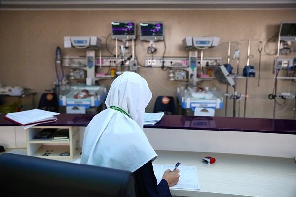 چراغ بیمارستان‌ها را پرستاران روشن نگه داشته‌اند؛ عدالت در پرداخت کجاست؟