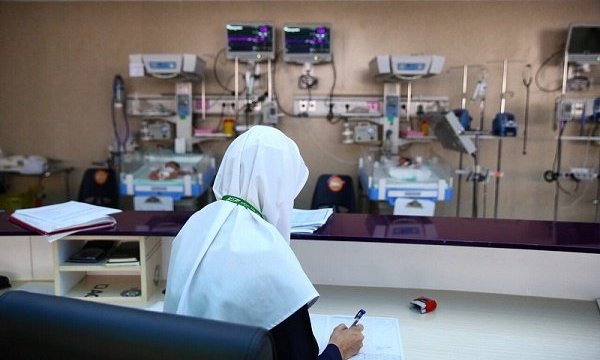 چراغ بیمارستان‌ها را پرستاران روشن نگه داشته‌اند؛ عدالت در پرداخت کجاست؟