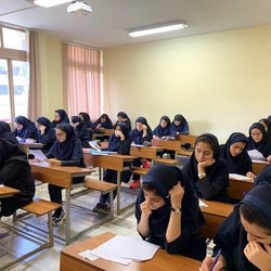 بیش از ۲ هزار دانش‌آموز تحت پوشش کمیته امداد با رتبه زیر ۱۰ هزار در دانشگاه پذیرفته شدند