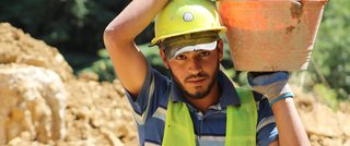 چگونه گفت‌وگوی اجتماعی از «کار شایسته» در بحران‌ها محافظت می‌کند؟