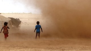 یونیسف: نیمی از کودکان جهان در معرض سه تهدید اقلیمی هم‌پوشان هستند