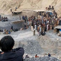 ریزش معدن طلا در افغانستان؛ ۱۰ معدنچی زیر آوار گرفتار شدند