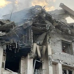 دلتنگی برای نقاشی‌هایی که زیر آوار ماندند