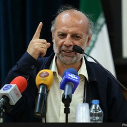 رانندگان تاکسی‌های اینترنتی قطعاً «کارگر» هستند