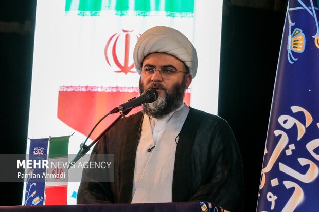 حجت‌الاسلام قمی: بسیاری از مسائل بدون نقش‌آفرینی بانوان حل نخواهد شد