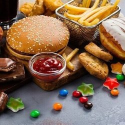 افزایش مصرف غذاهای فوق ‌فرآوری‌شده‌ در جهان؛ زنگ خطر فروپاشی برای سیستم‌های سلامت دنیا