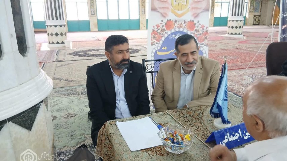 برپایی میزخدمت تأمین‌اجتماعی چهارمحال و بختیاری در مصلی نمازجمعه شهرکرد