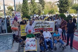 چرایی تجمع بیماران «دوشن» مقابل وزارت بهداشت