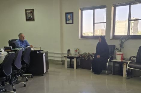دیدار چهره‌به‌چهره مدیر درمان تأمین اجتماعی استان کرمان با مراجعان در هفته تأمین اجتماعی