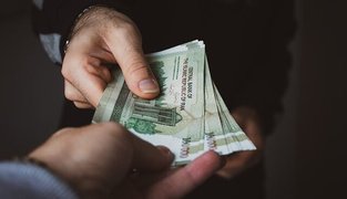 چرا یارانه نقدی فقر را بازتولید می‌کند؟