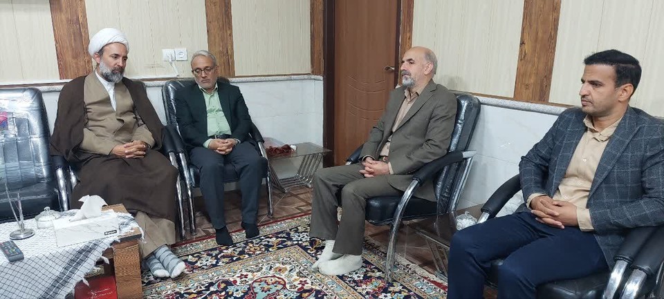ترویج فرهنگ بیمه‌پردازی و توسعه خدمات در شهرستان زیرکوه