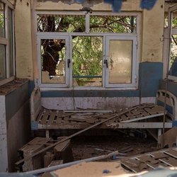 بیش از ۱۰ هزار حمله به بیمارستان‌ها در هشت سال؛ بدون آنکه کسی پاسخگو باشد