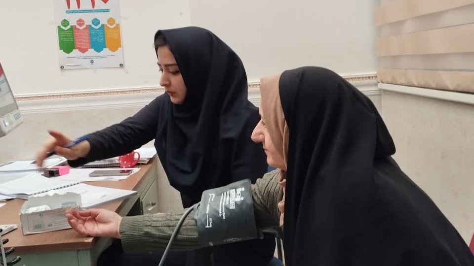 اجرای برنامه غربالگری قند و فشارخون در مراکز درمانی تامین‌اجتماعی زنجان