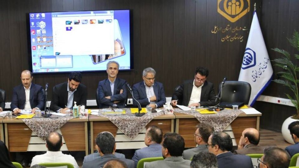 قرارداد بیمه های تکمیلی کارکنان استانی می شود