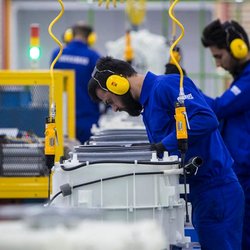 خروج 3 میلیون نفر از بازار کار؛ بنگاه‌های کوچک بیشترین آسیب را دیدند