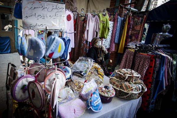 زنان، تولید، بازار و ایفای نقش با درونمایه استقلال