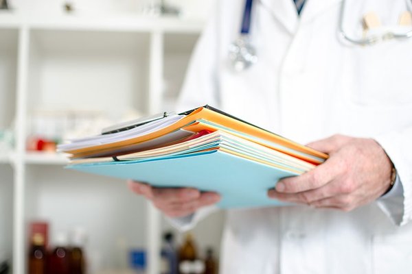 هشدار سازمان نظام پزشکی درباره نفوذ پزشکان قلابی به بیمارستان‌ها