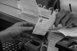 وقتی چک‌ها فقط کاغذ می‌شوند