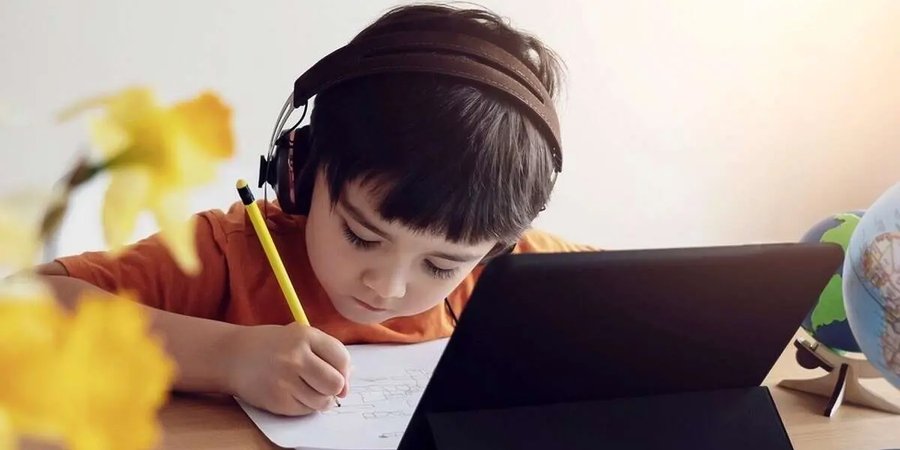 قطع اینترنت با کودکان چه کرد؟