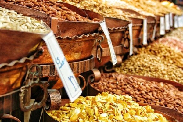 آجیل شب یلدا؛ از خوراکی سنتی تا کالای لوکس