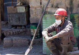 «تک نرخی شدن ارز» کارگران بیشتری را به زیر خط فقر خواهد برد