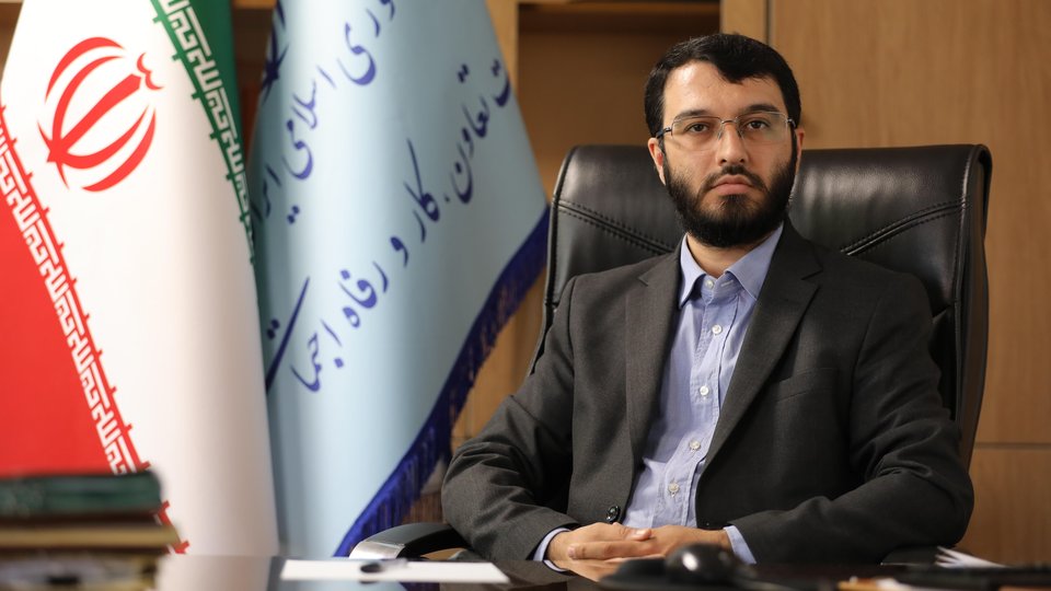بازدید سرزده مشاور وزیر از بیمارستان تأمین‌اجتماعی سنندج