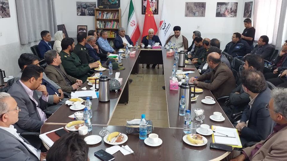 بازدید مدیرکل تأمین‌اجتماعی خراسان جنوبی از کارخانه چدن خوسف
