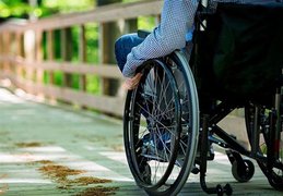 حمایت از جامعه معلولان با ابلاغ تعرفه‌های جدید خدمات؛ افزایش حق پرستاری، مددکاری و ویزیت در منزل
