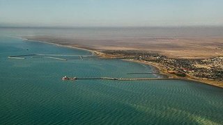 تخلیه آب توازن نفتکش عامل آلودگی نفتی خارک اعلام شد