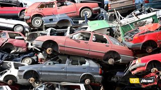 خودروهای فرسوده در آستانه خروج از چرخه تردد؛ چاره اندیشی برای پلاک آلوده ها