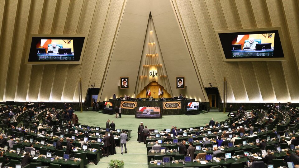 طرح اصلاح قانون بیمه رانندگان بین شهری در دستور کار مجلس