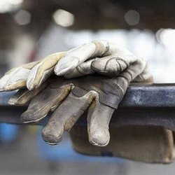 تعدیل نیرو هرگز نباید از طریق ایمیل، پیامک یا در حضور دیگران انجام شود