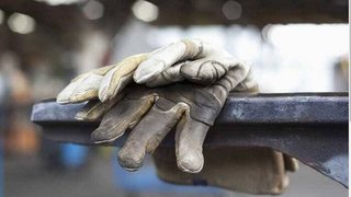 تعدیل نیرو هرگز نباید از طریق ایمیل، پیامک یا در حضور دیگران انجام شود