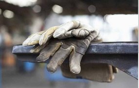 تعدیل نیرو هرگز نباید از طریق ایمیل، پیامک یا در حضور دیگران انجام شود