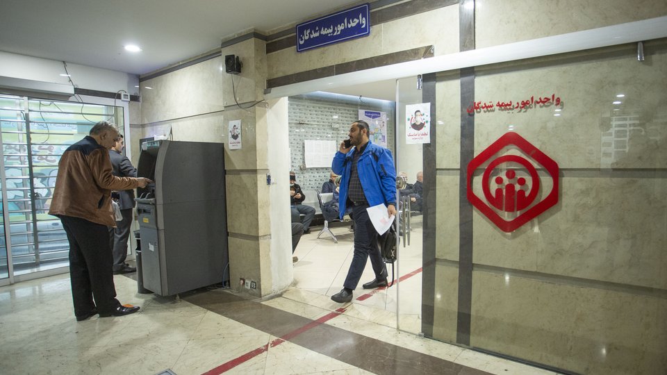 دولت مطالبات تأمین‌اجتماعی را ماهانه بپردازد