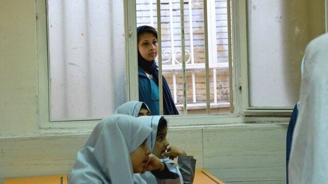 فقر و مشکلات اجتماعی؛ مهم‌ترین دلایل بازماندن کودکان از تحصیل