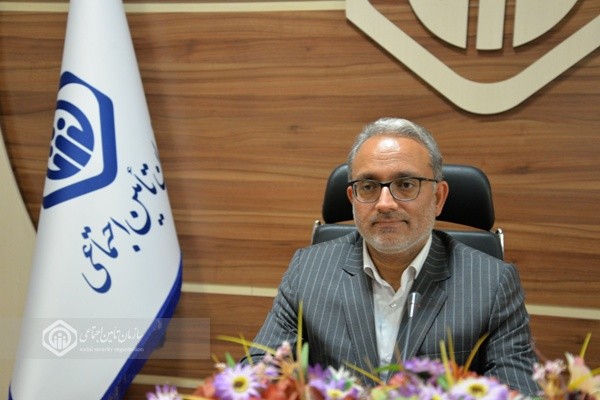 تجلیل مدیرکل تأمین اجتماعی خراسان جنوبی از بازنشستگان و خانواده‌ها