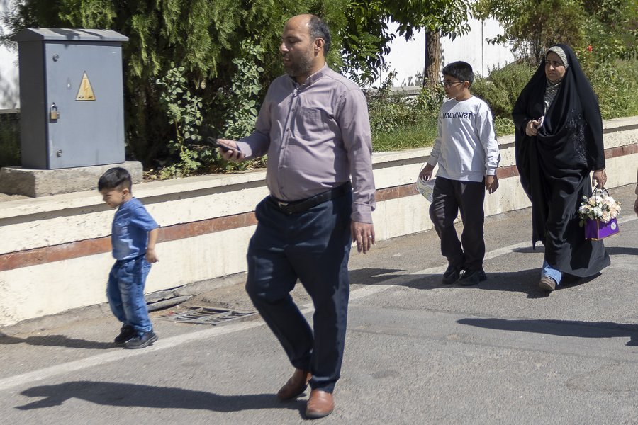 خانواده ها در الکامپ (1).jpg