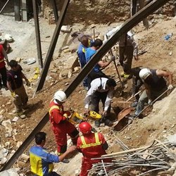 برای مرگ ۵ کارگر ساختمانی در حادثه سقوط بالابر پرونده قضایی تشکیل شد
