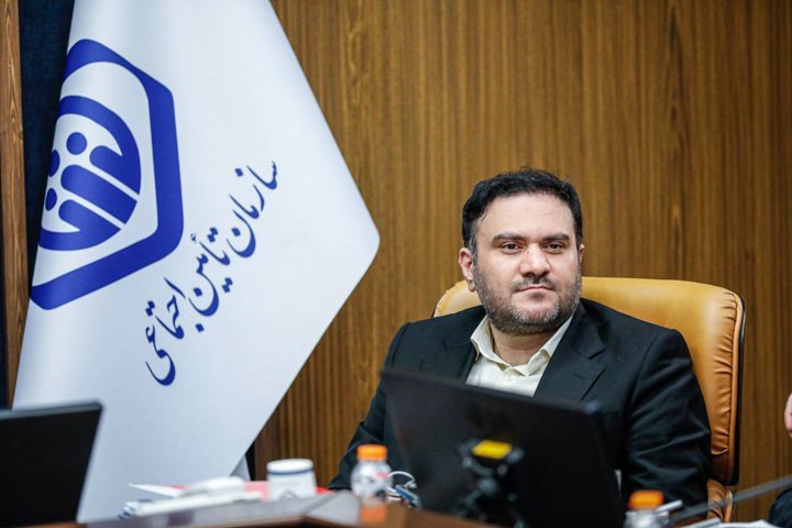 اشتغال بازنشستگان در تاکسی‌های اینترنتی مستمری آنان را قطع نخواهد کرد