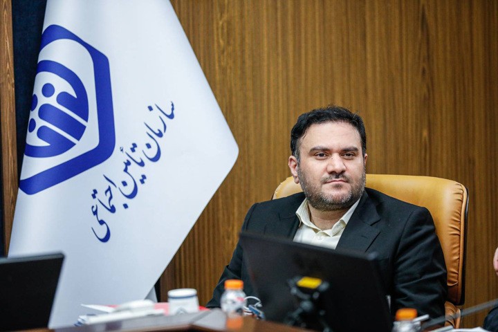 اشتغال بازنشستگان در تاکسی‌های اینترنتی مستمری آنان را قطع نخواهد کرد