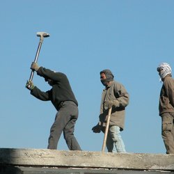جا ماندن قدرت خرید از تورم؛ حداقل دستمزد چگونه تعیین می‌شود؟