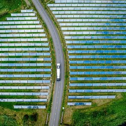 پیشی گرفتن تولید برق بادی و خورشیدی از تولید برق زغال‌سنگی