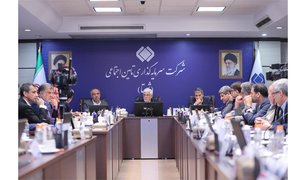 صف‌بندی تکنوکرات‌ها در برابر نهادگرایان