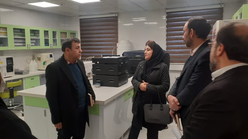 بررسی میدانی کیفیت خدمات درمانی در درمانگاه شهدا خرمدره