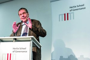 بدون دولت رفاه دموکراسی دوام نمی‌آورد