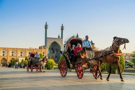 گردشگری ایران در بن‌بست رانت و تحریم